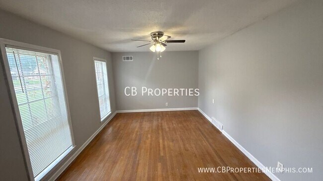 Foto del edificio - 3344 Shuster Cove