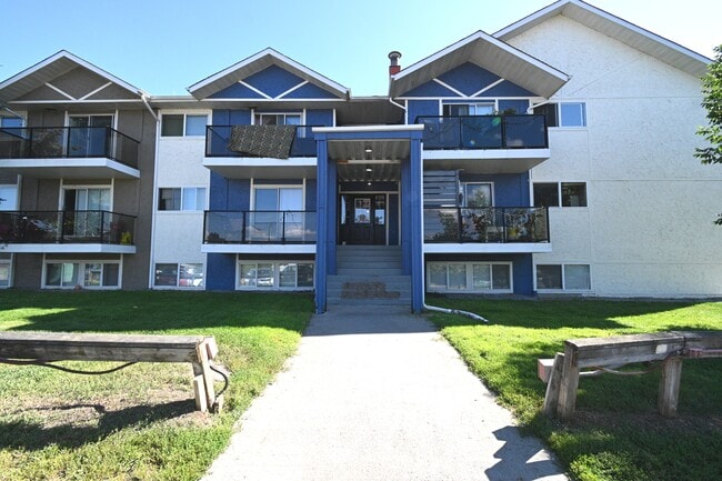 Photo du bâtiment - 213-4280 Quentin Avenue, Prince George, BC, Canada