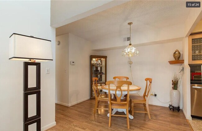 Foto del edificio - 2114 Turtle Creek Dr