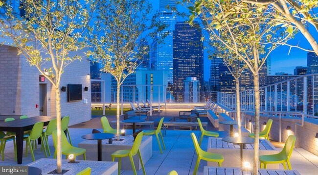 Foto del edificio - 450 N 18th St