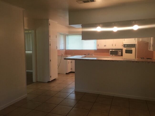 Foto del edificio - 3/2/2 Fenced yard Pet FRIENDLY