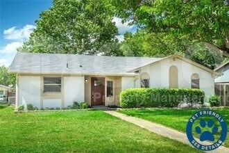 Building Photo - 2917 Shenandoah Dr