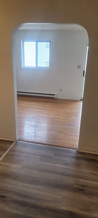 Primary Photo - Comfortable Unit for Rent