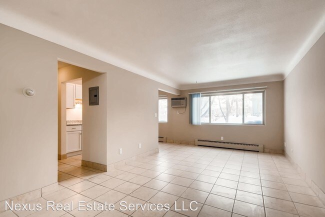 Foto del edificio - 1031 Cromwell Ave