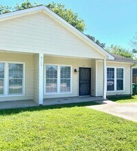 Building Photo - 9409 Dulcimer St