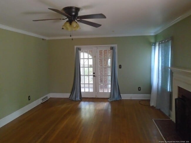 Building Photo - 308 Harris Ave