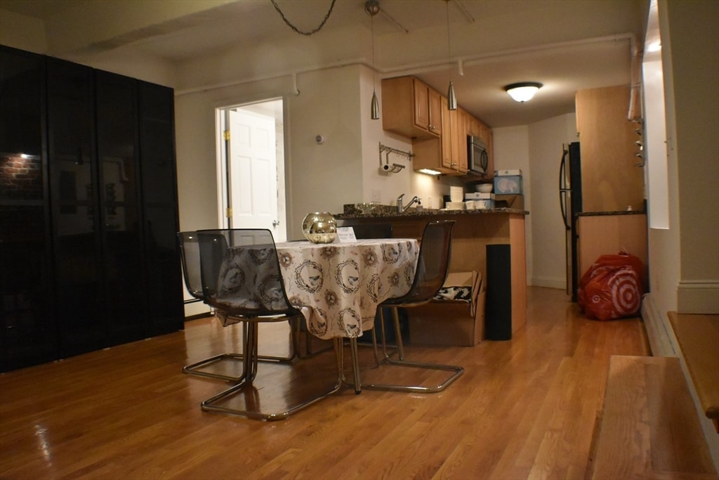 Primary Photo - 478 Columbus Ave
