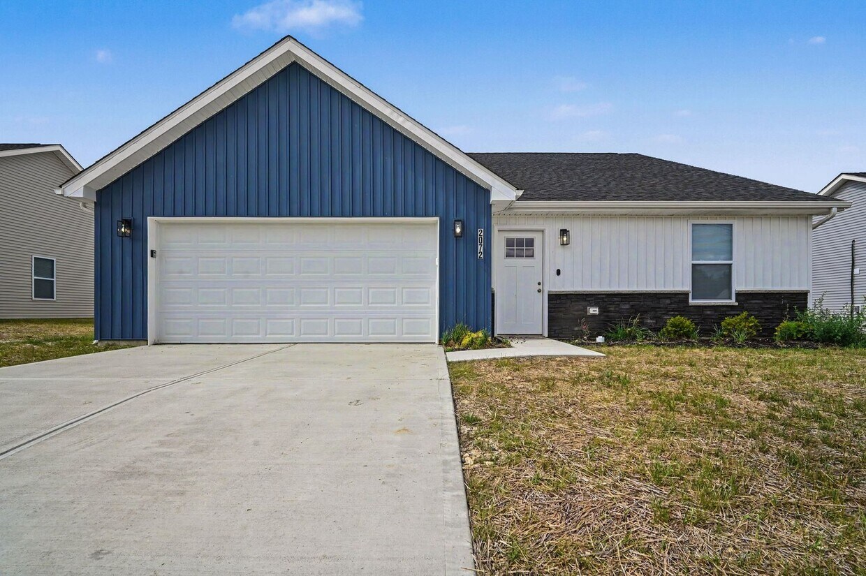 Stylish 4BR Getaway in Quiet Dayton Suburb - Stylish 4BR Getaway in Quiet Dayton Suburb