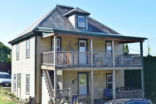 Photo - 239 Main St (Burlington, VT) Townhome