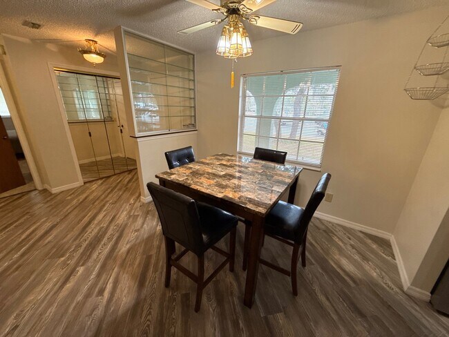 Foto del edificio - 11675 W Dixie Shores Dr