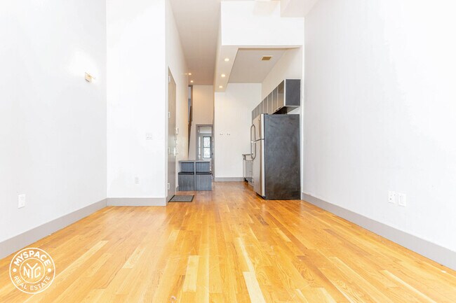 Building Photo - 249 Himrod St
