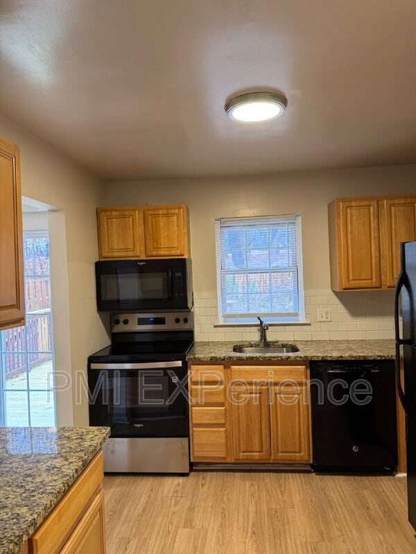 Foto del edificio - 709 St Michaels Dr