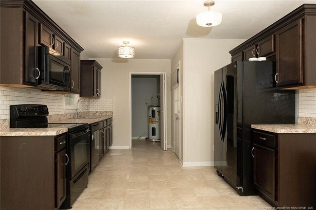 Building Photo - 709 Rodie Ave