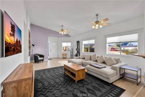 Foto del edificio - 72440 Sun Valley Dr