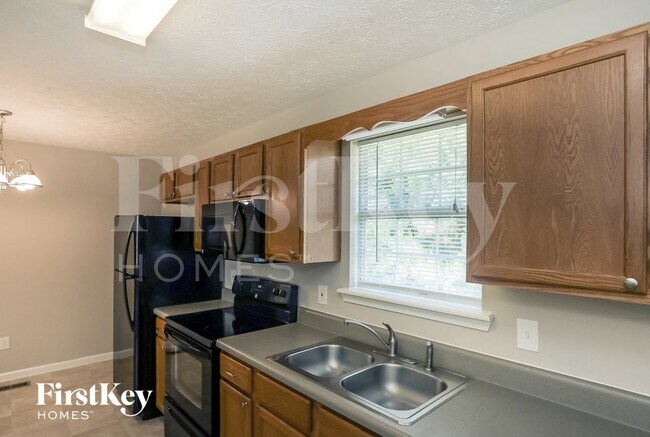 Foto del edificio - 88 Ravenwood Ln
