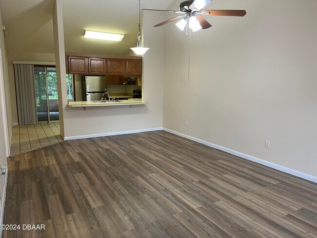 Building Photo - 3552 Forest Branch Dr