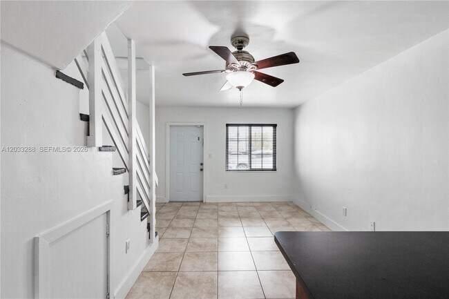 Foto del edificio - 932 SW 6th St