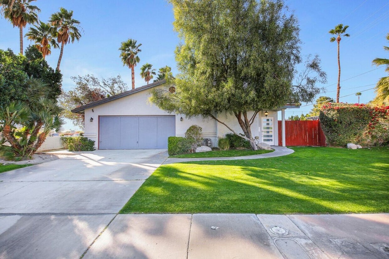 Palm Springs House Rental in Palm Springs, CA