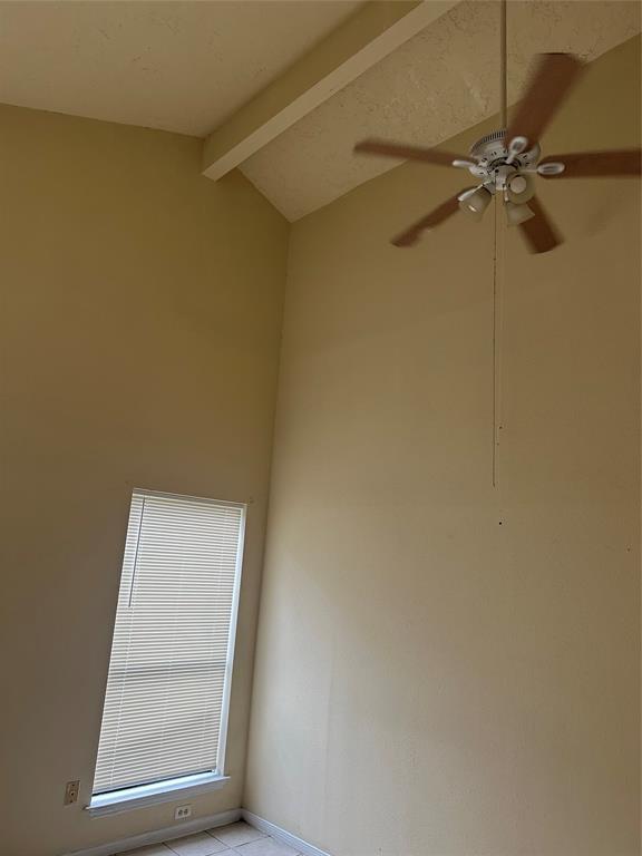 Foto principal - 6311 Clayridge Dr