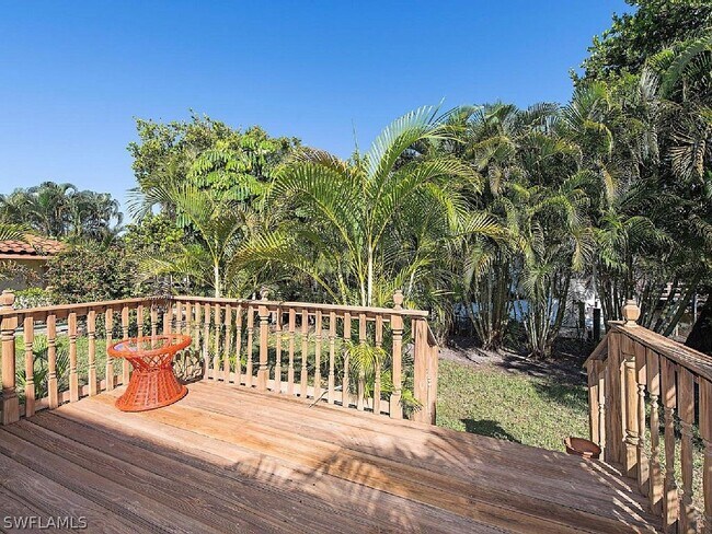 Building Photo - 1485 Curlew Ave