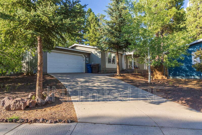 Foto principal - 2364 W Rock Island Ave