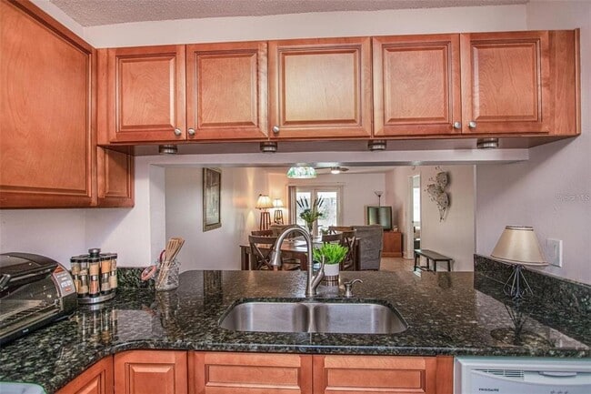 Building Photo - 1393 Cadhay Ct