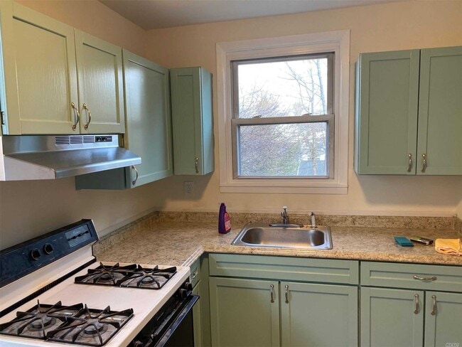 Building Photo - 17 3rd Ave
