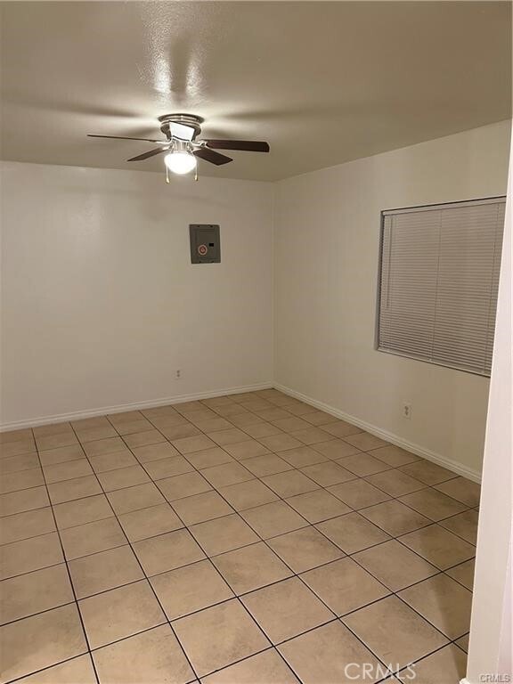 Foto del edificio - 1667 E 111th St