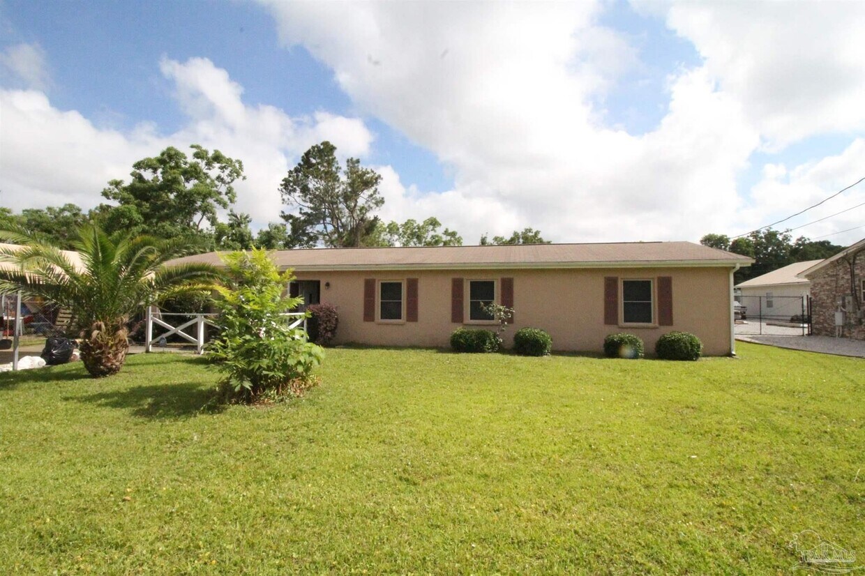 Foto principal - 5709 Perkins St