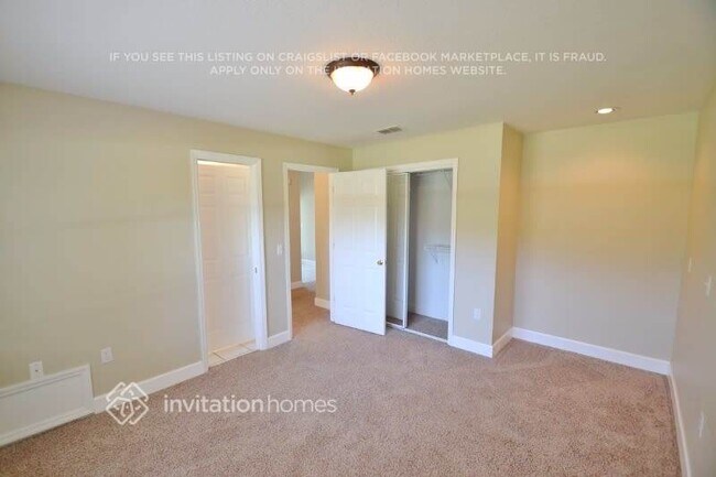 Foto del edificio - 3236 Forestbrook Dr N