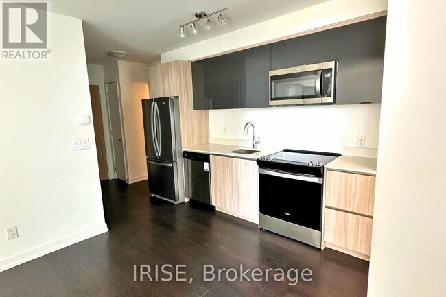 Building Photo - 3100 Keele St