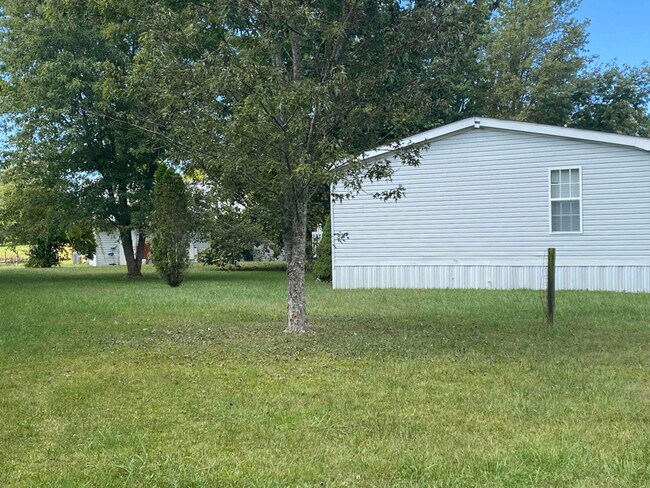 Building Photo - 191 Ferraro Ln