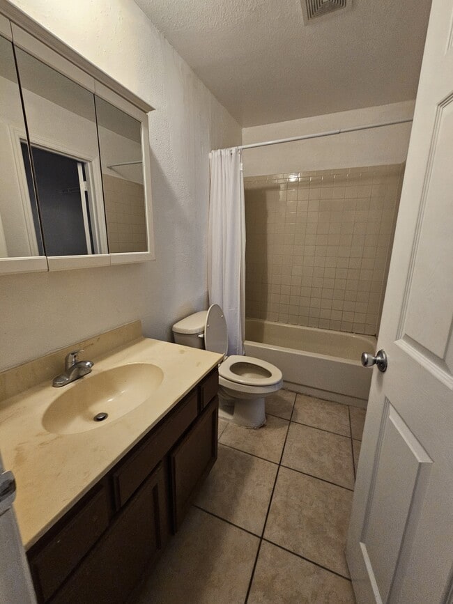 Building Photo - 4075 Dijon Dr