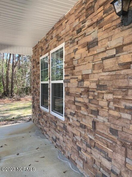 Foto del edificio - 862 Blue Bird Dr