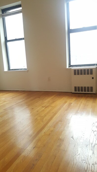 Primary Photo - 238 W 52nd St