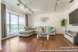 Foto del edificio - 5134 Lancelot Dr