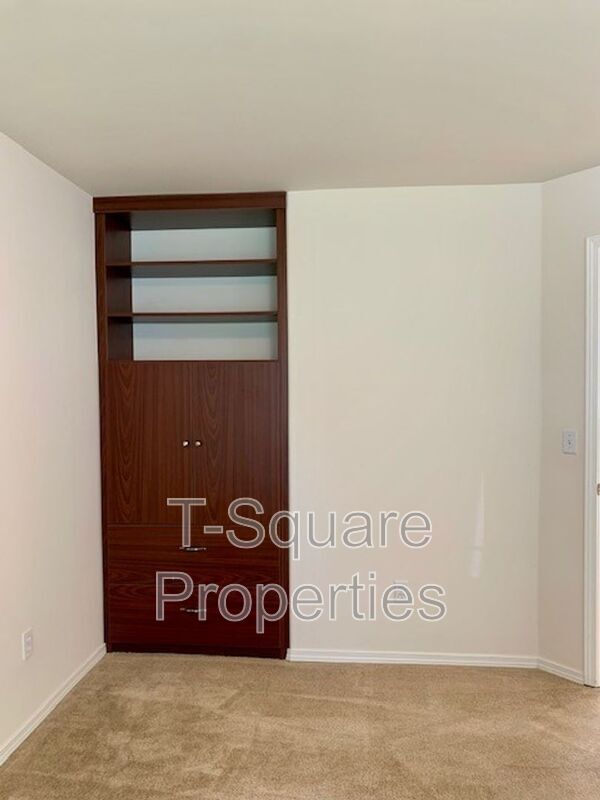 Foto del edificio - 534 234th Pl NE