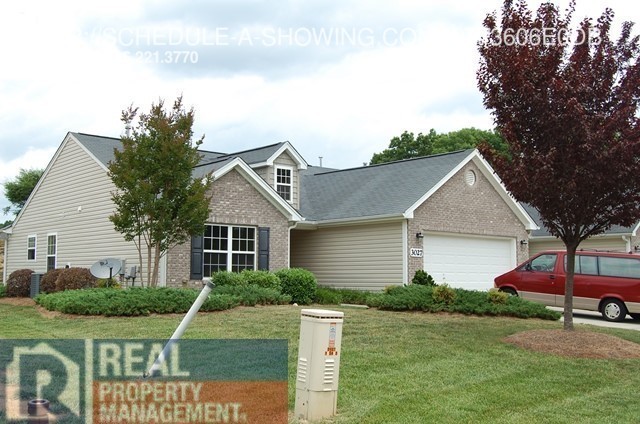 Primary Photo - 3027 Desmond Woods Dr