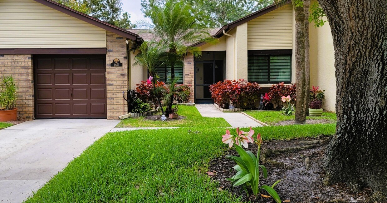Foto principal - 160 Ramblewood Cir