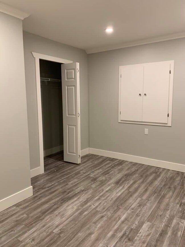 Building Photo - 46619 Arbutus Ave