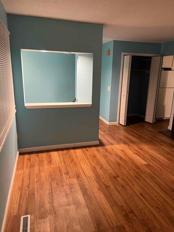 Foto del edificio - 8239 Zane Ct N