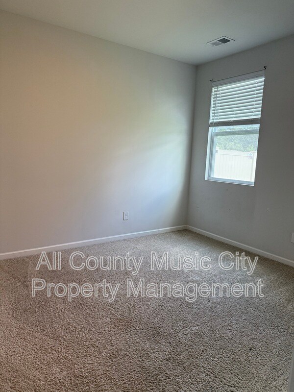Foto del edificio - 337 Tessa Grace Wy