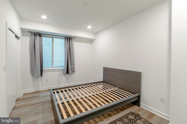 Foto del edificio - 317 N 41st St