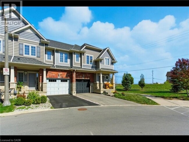 Building Photo - 72 Dunrobin Ln
