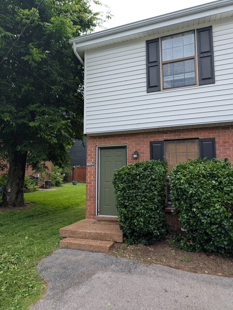 Building Photo - 3925 Westlawn Pl