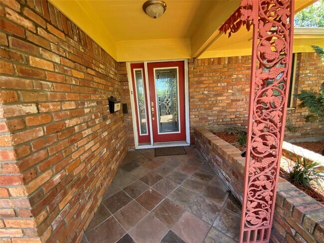 Building Photo - 3315 S Braeswood Blvd