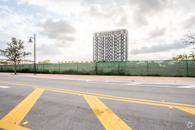 Building Photo - 5300 Paseo