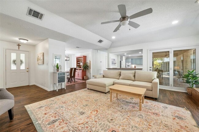 Foto del edificio - 118 Copperleaf Rd