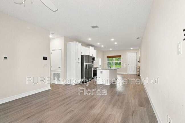 Building Photo - 13831 SW 33rd Terrace