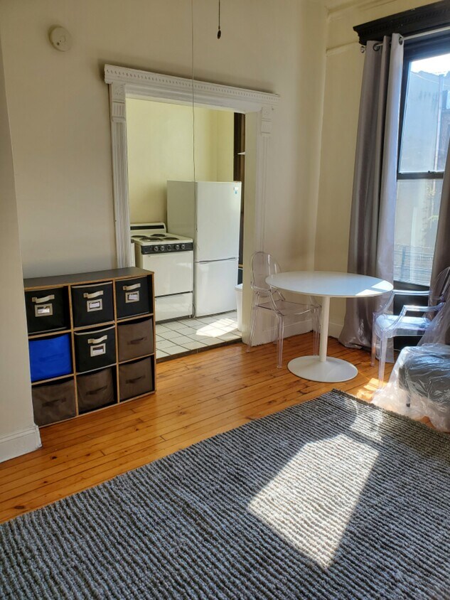 Foto del edificio - 12 E 128th St